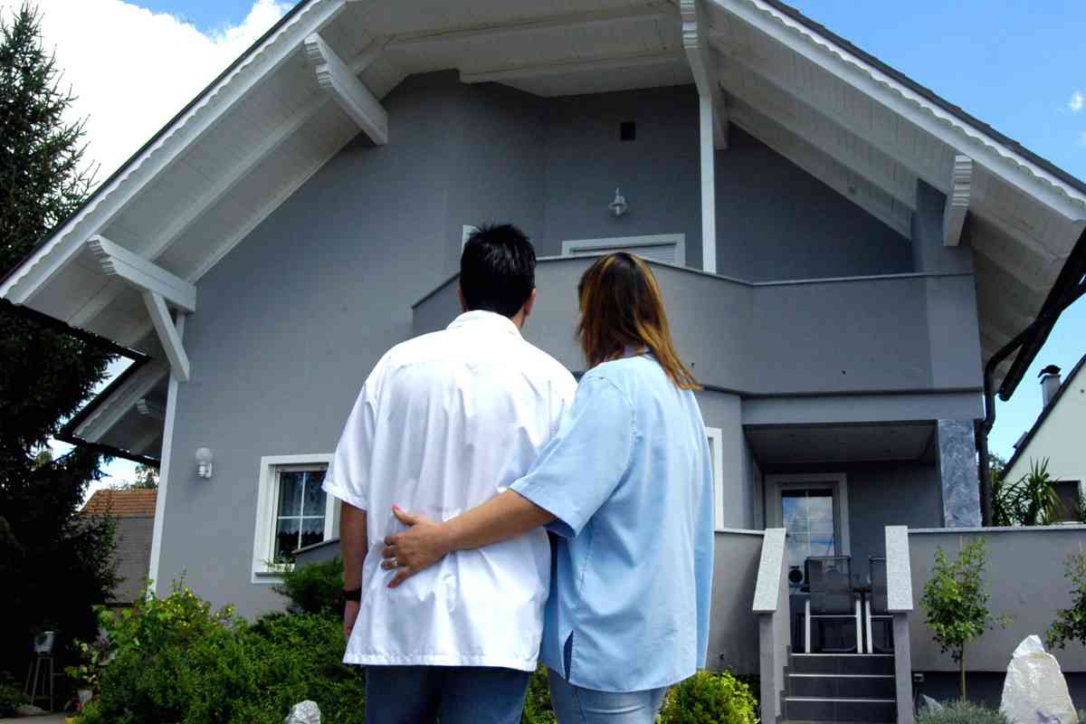 Come vivere in un appartamento senza pagare l'affitto, i dettagli